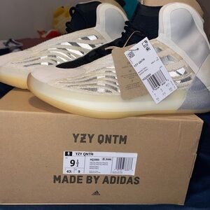 Adidas YZY QNTM White 9.5